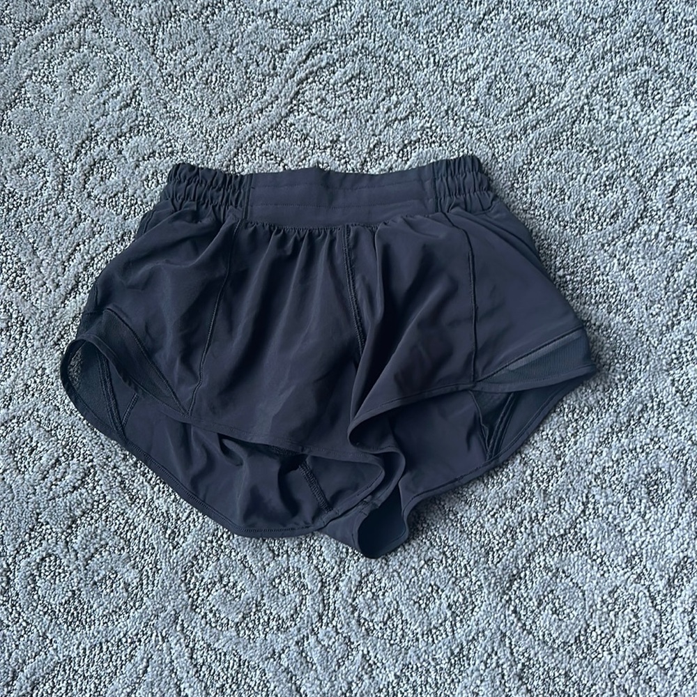 Black Lululemon Hotty Hots